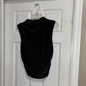 5/$3 Elegant Black Sleeveless Top
